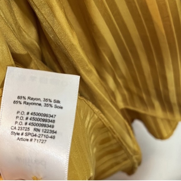 Artzia Wilfred Silk blend blouse top (size xs) - Picture 4 of 5